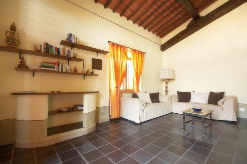 Siena Villa Sleeps 10 Pool Wifi