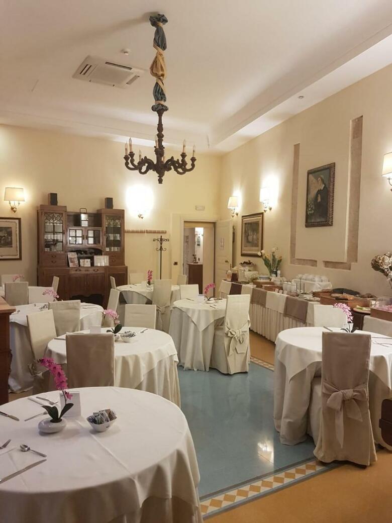 Hotel Domus Mariae Albergo