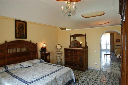 Sorrento Villa Sleeps 22 Pool Air Con Wifi
