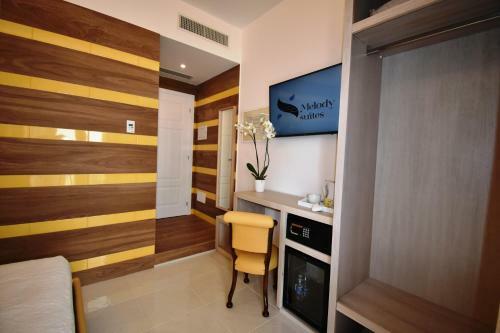 Hostal Melody Sorrento Suites