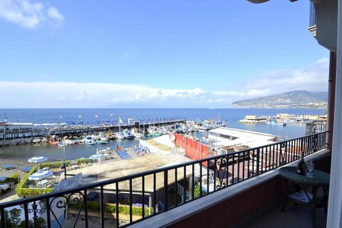 Sorrento Apartment Sleeps 5 Air Con