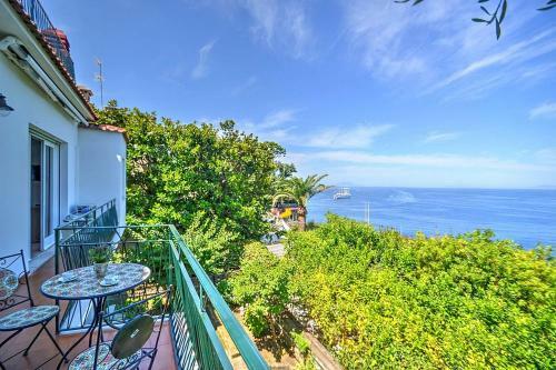 Sorrento Villa Sleeps 16 Air Con Wifi