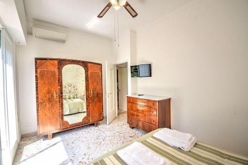 Sorrento Villa Sleeps 16 Air Con Wifi