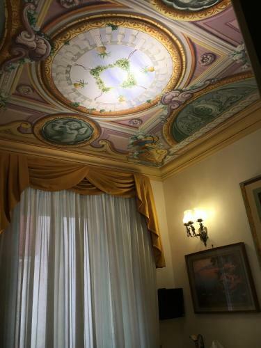 Hostal Old Taverna Sorrentina