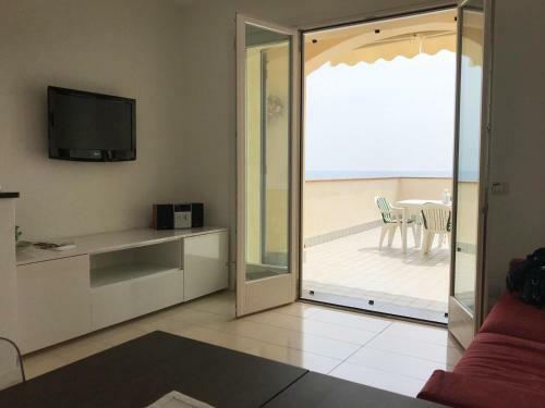 Luxury Design Villas With Pool And Sea View