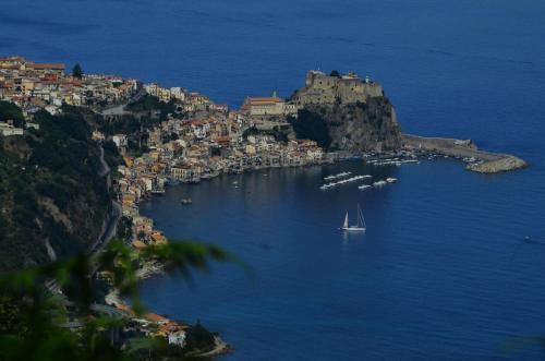 La Locandiera - Hotel Scilla