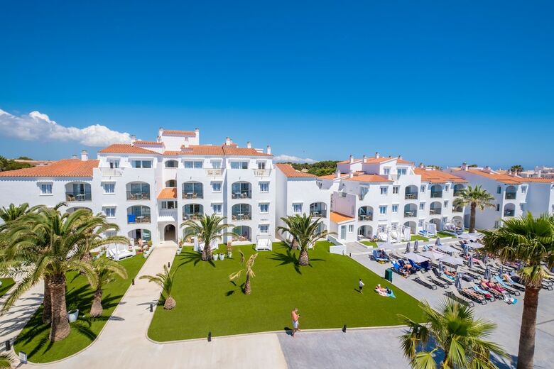 Apartamentos Carema Beach Menorca