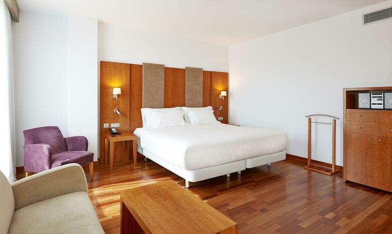 Hotel NH Ciudad De Almeria