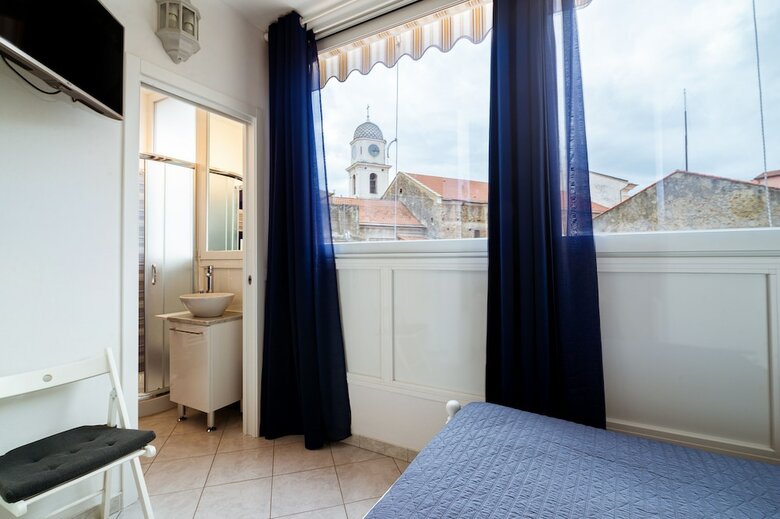 Hostal "6 In Centro" Guest House