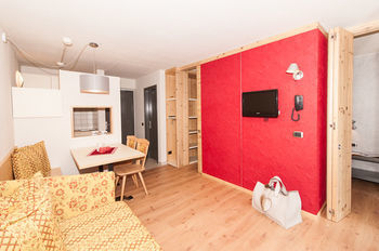 Hotel Ambiez Residence