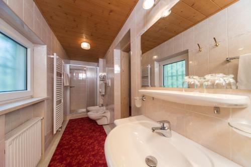 Hostal Kedul Alpine Lodge