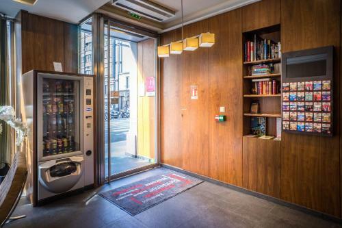 Art Hotel Batignolles