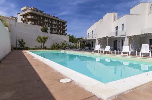 La Dolce Vita, Piscina E Mare