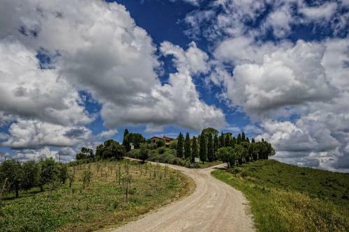 San Quirico D'orcia Apartment Sleeps 8 Pool Wifi