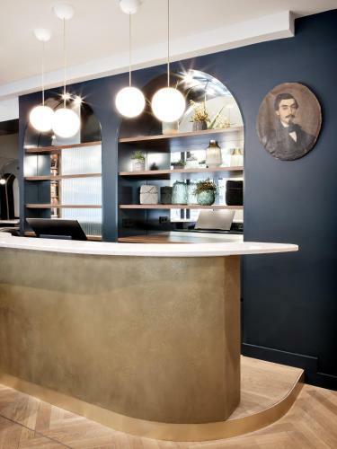 Hotel De La Paix Montparnasse