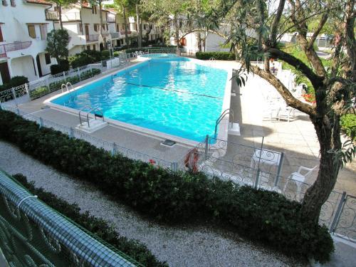 Apartment In Rosolina Mare 24927