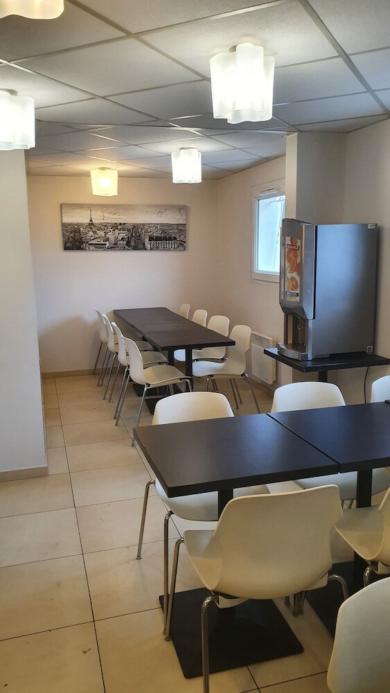 Hotel Balladins Express Coigni�res