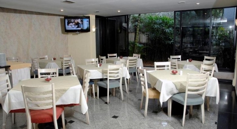 Hotel Bienal Su�tes