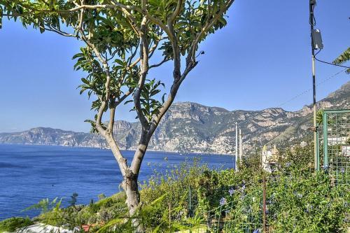 Praiano Villa Sleeps 4 Air Con Wifi
