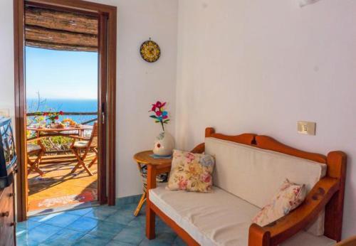 Praiano Apartment Sleeps 2 T721483