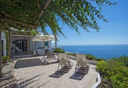 Praiano Villa Sleeps 6 T721533