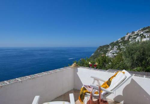 Praiano Villa Sleeps 6 T721533