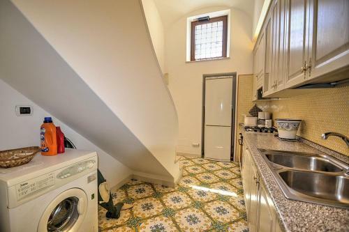 Praiano Villa Sleeps 6 Pool Air Con Wifi