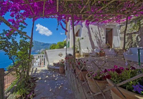 Praiano Apartment Sleeps 3