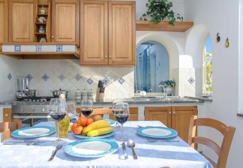 Praiano Apartment Sleeps 4