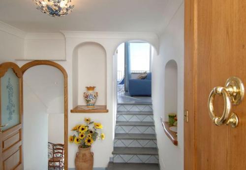 Praiano Apartment Sleeps 4