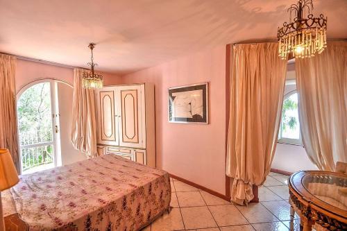 Praiano Villa Sleeps 14 Pool Air Con Wifi