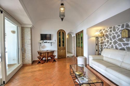 Praiano Villa Sleeps 6 Pool Air Con Wifi
