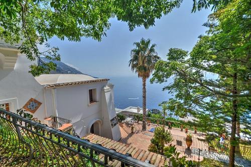 Praiano Villa Sleeps 8 Pool Air Con Wifi