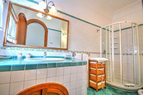 Praiano Villa Sleeps 8 Pool Air Con Wifi