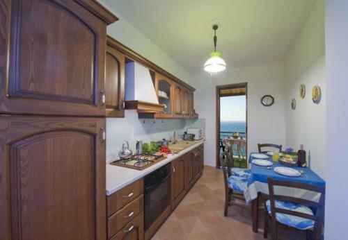 Praiano Apartment Sleeps 4 T721537