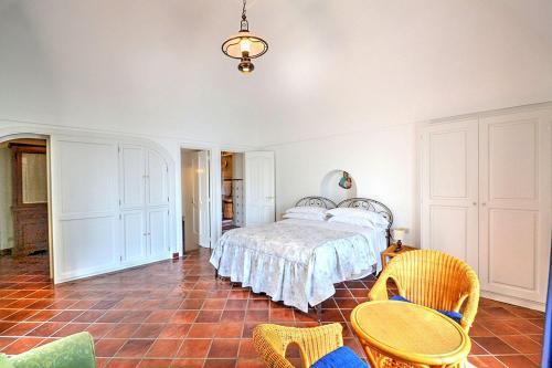 Praiano Villa Sleeps 5 Air Con Wifi