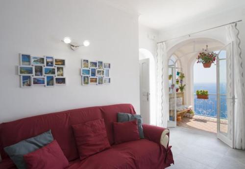 Praiano Apartment Sleeps 4 T721497