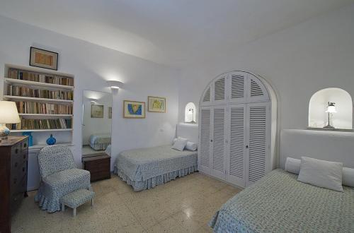 Praiano Villa Sleeps 8 Air Con Wifi