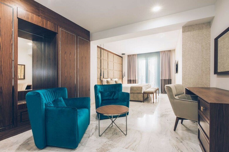 Hotel Iberostar Waves Slavija