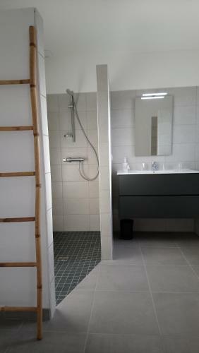 Bed & Breakfast C�t� Pin�de