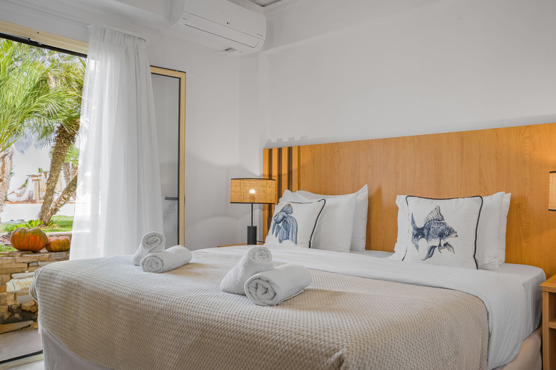 Socrates Hotel Apts