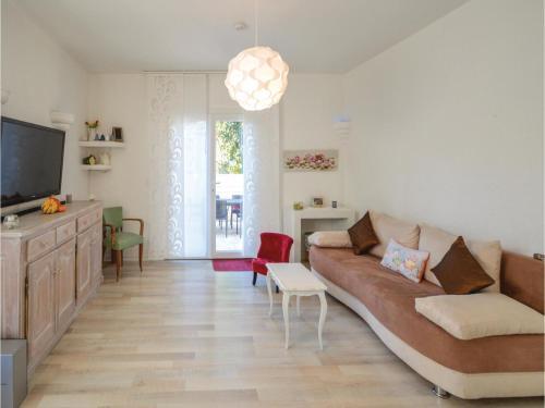 One-bedroom Holiday Home In Antibes