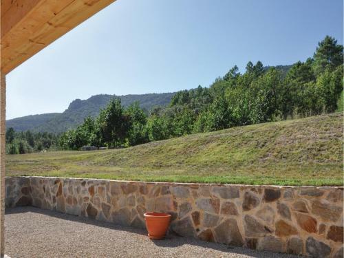 Five-bedroom Holiday Home In Bagnols En Foret