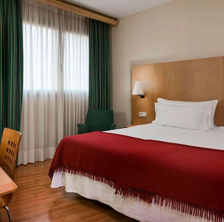 Hotel Logro�o Parque