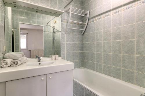 Apartamento Carr� Elys�e 3 (sleepngo)