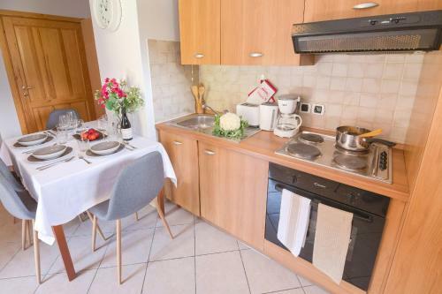 Saint-gervais-les-bains Apartment Sleeps 3 T422023