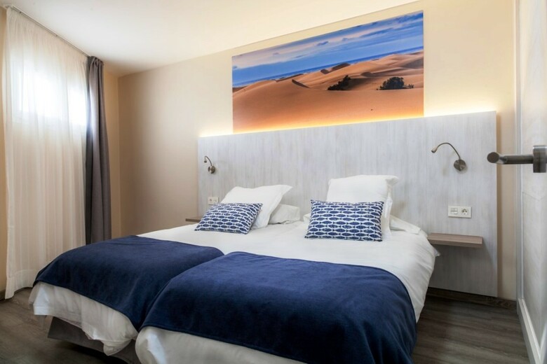 Aparthotel Corona Roja