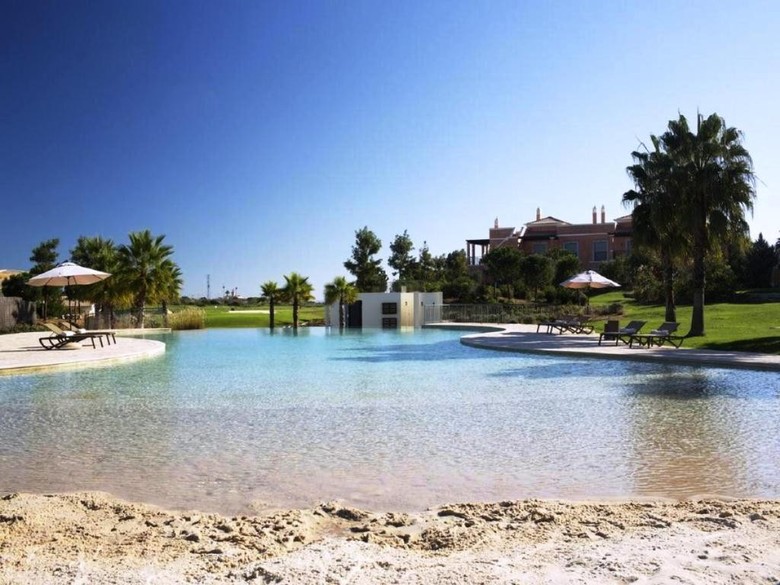 Hotel Cascade Wellness And Lifestyle Resort