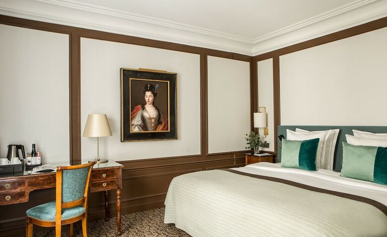 Hotel Des Saints P�res