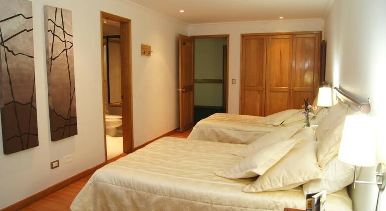 Boutique Breton Hill